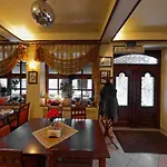 Restauracja Podzamcze מלון 2*