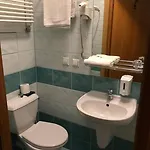 ホテル Restauracja Podzamcze