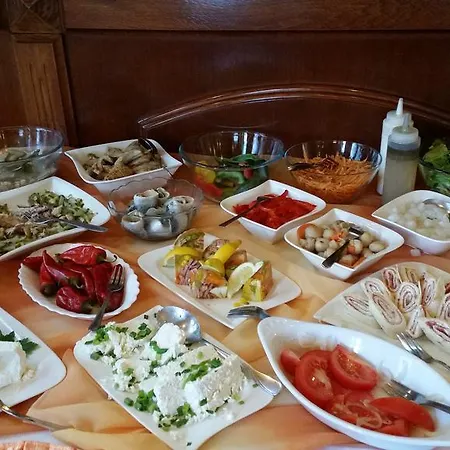 ホテル Restauracja Podzamcze