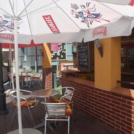 Restauracja Podzamcze 2* 슈체친