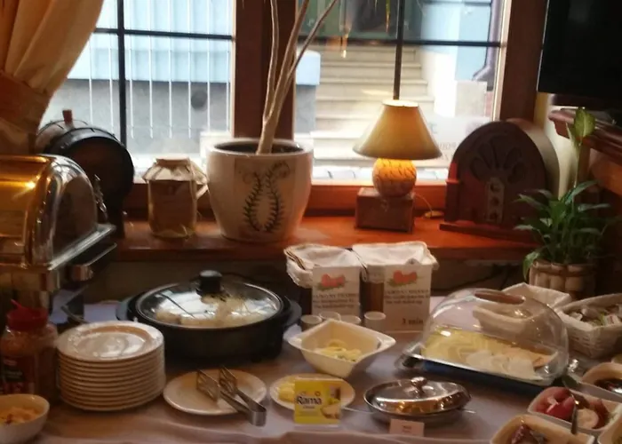 ホテル Restauracja Podzamcze