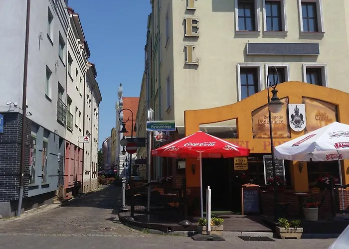 ホテル Restauracja Podzamcze シュチェチン